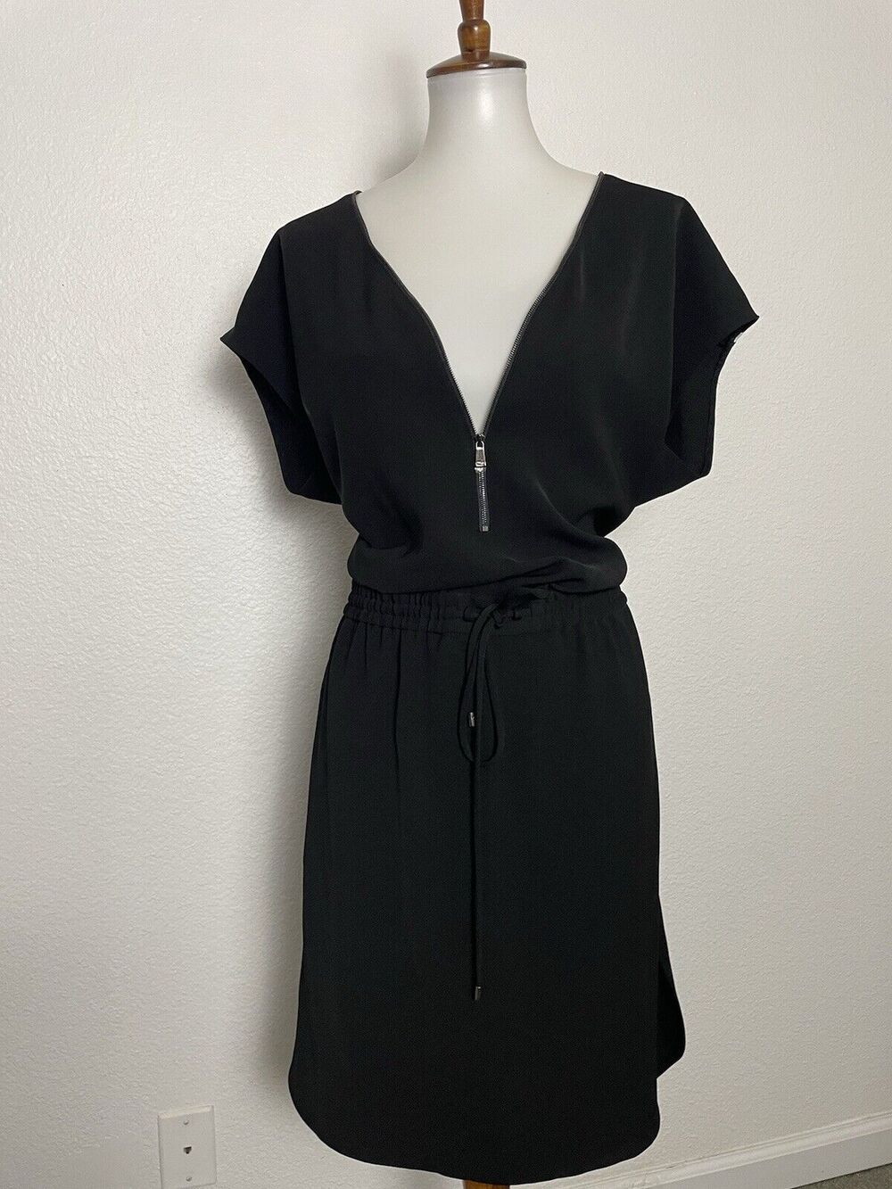 Vince Dress Mini V Neck Zip Front High Low Zip Sporty Quiet Luxury Streetwear